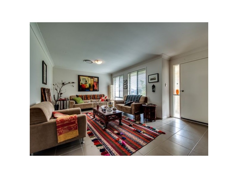 18 Tropical Drive, Forest Lake QLD 4078