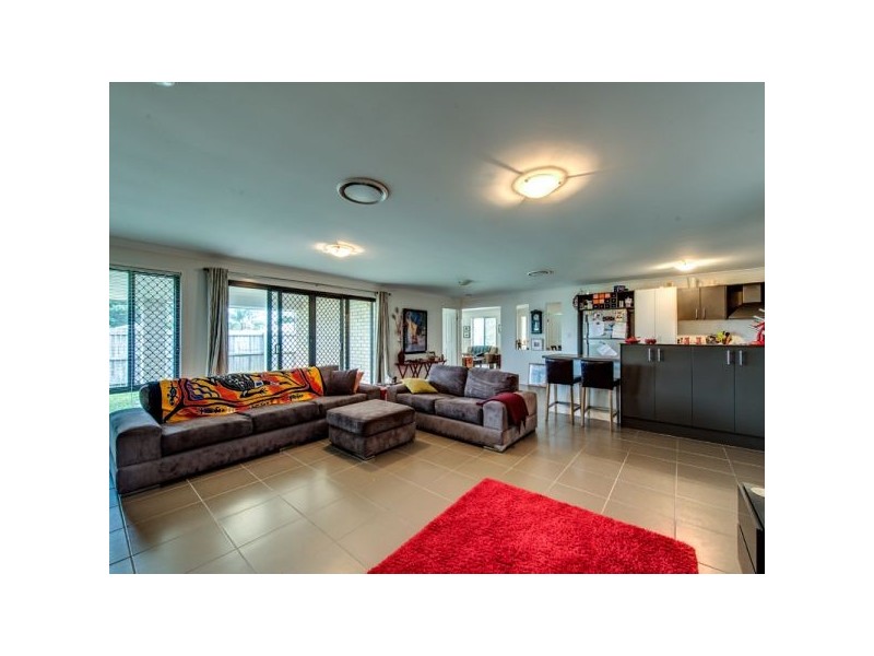 18 Tropical Drive, Forest Lake QLD 4078