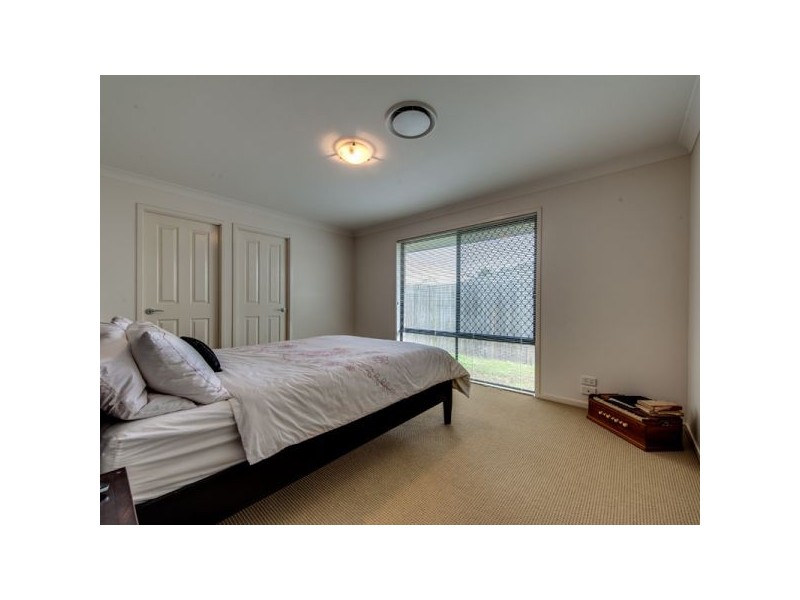 18 Tropical Drive, Forest Lake QLD 4078