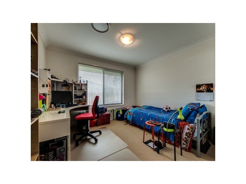 18 Tropical Drive, Forest Lake QLD 4078