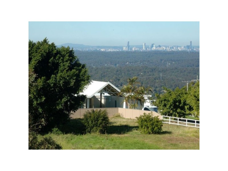 555 Clear Mountain Road, Clear Mountain QLD 4500