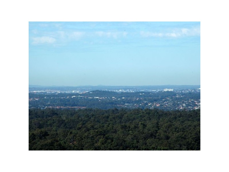 555 Clear Mountain Road, Clear Mountain QLD 4500