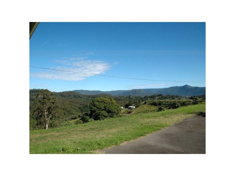 555 Clear Mountain Road, Clear Mountain QLD 4500