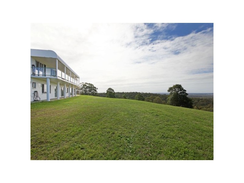 555 Clear Mountain Road, Clear Mountain QLD 4500