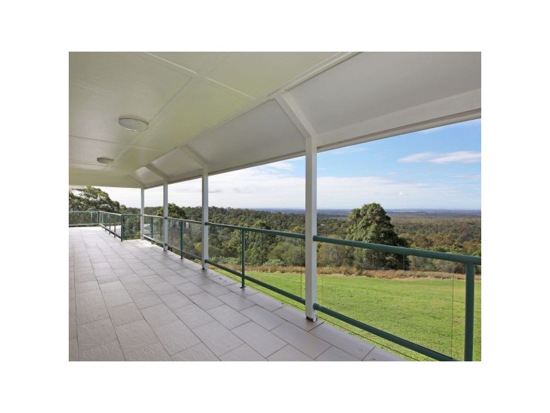 555 Clear Mountain Road, Clear Mountain QLD 4500