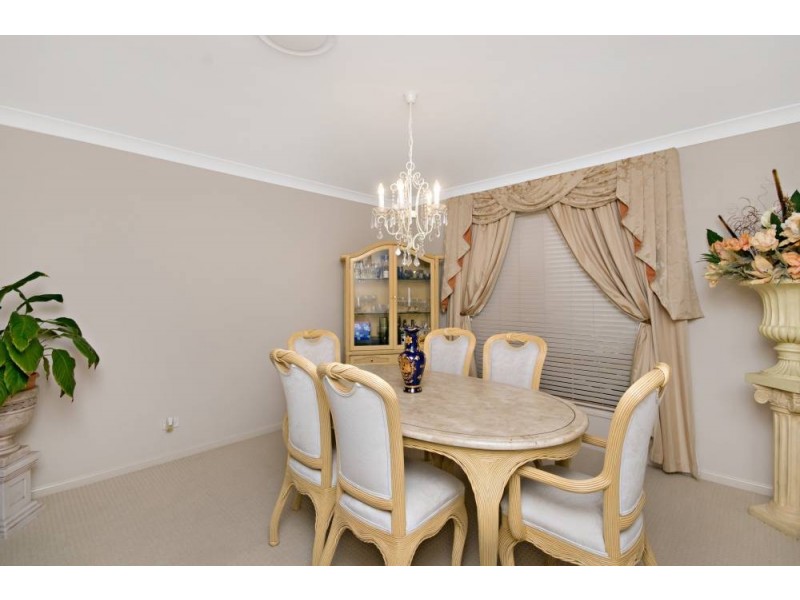 27 Oakwood Rd, Warner QLD 4500