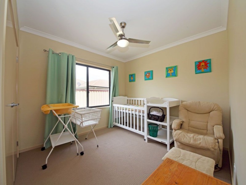 16 Dear Place, Bellmere QLD 4510