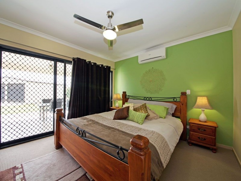 16 Dear Place, Bellmere QLD 4510