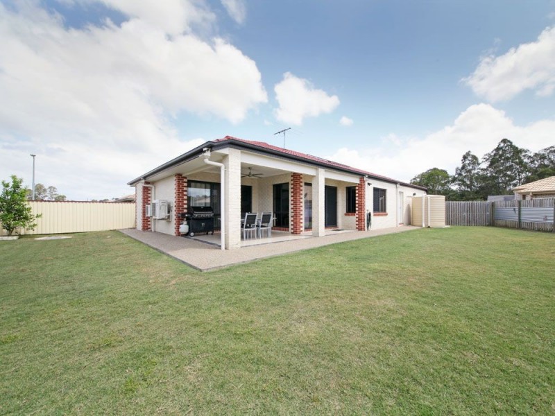 16 Dear Place, Bellmere QLD 4510