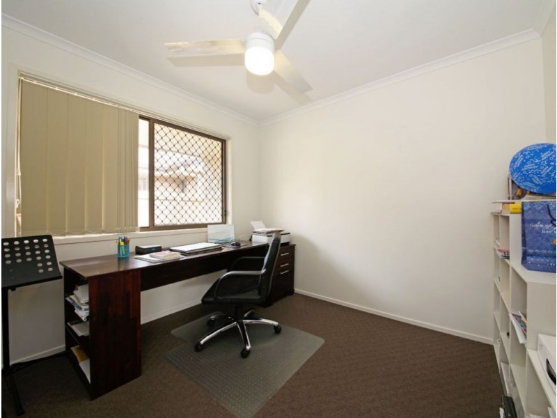 16 Hopkins Chase, Caboolture QLD 4510