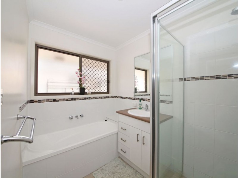 16 Hopkins Chase, Caboolture QLD 4510