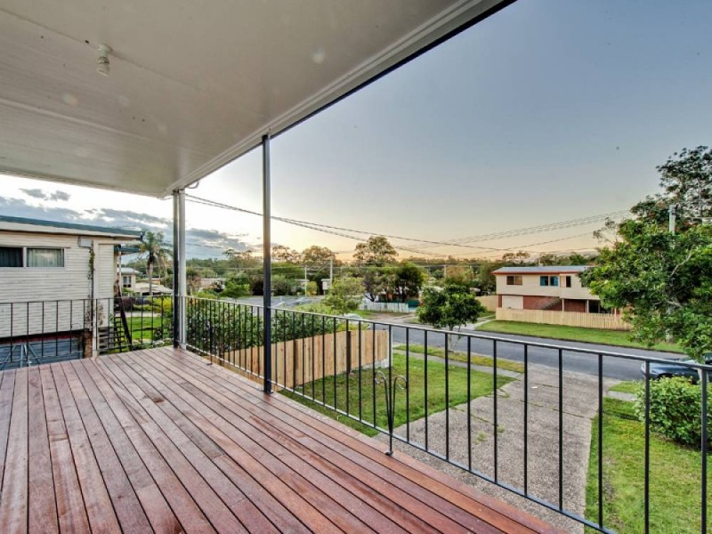 9 Alderbaran Drive, Kingston QLD 4114