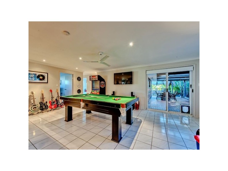 9 Radiata Place, Forest Lake QLD 4078