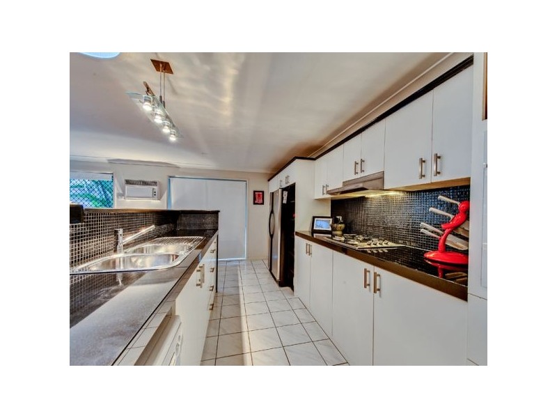 9 Radiata Place, Forest Lake QLD 4078