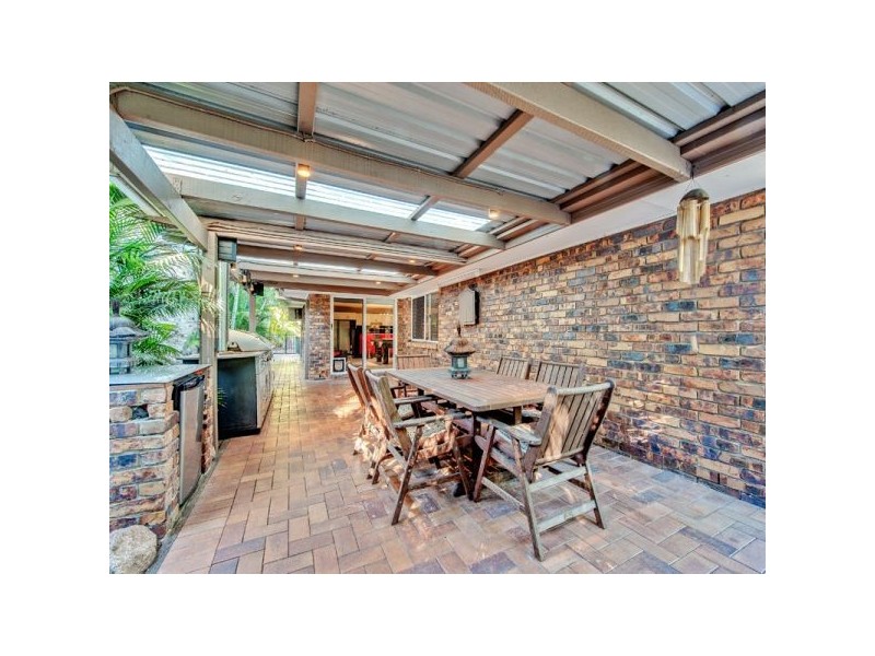 9 Radiata Place, Forest Lake QLD 4078