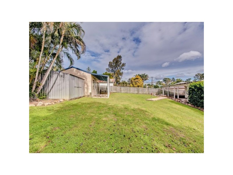 242 Warwick Road, Churchill QLD 4305