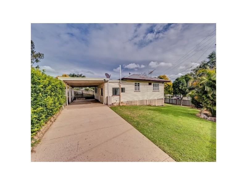 242 Warwick Road, Churchill QLD 4305