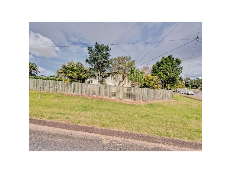 242 Warwick Road, Churchill QLD 4305