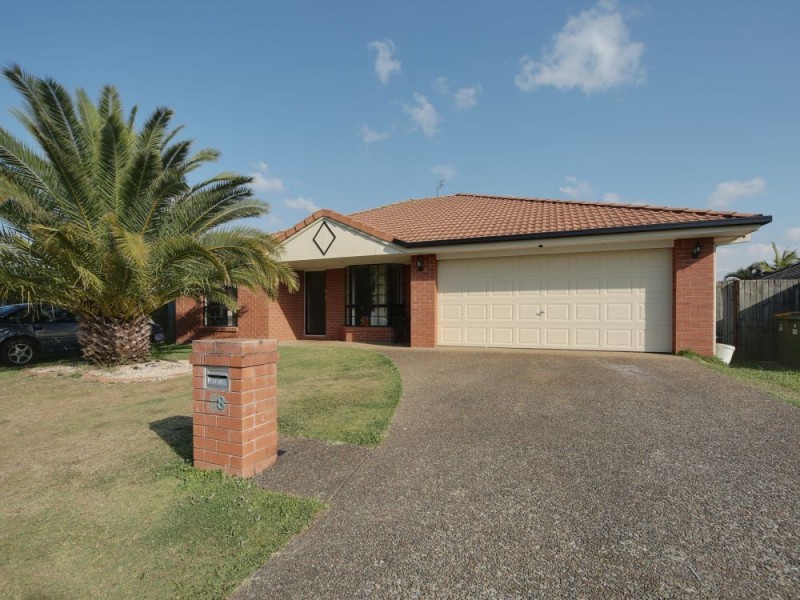 18 Blueash Crescent, Oxenford QLD 4210