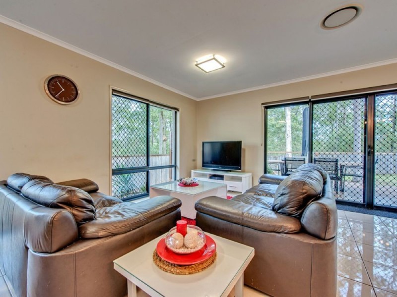 33 Gibbston, Doolandella QLD 4077