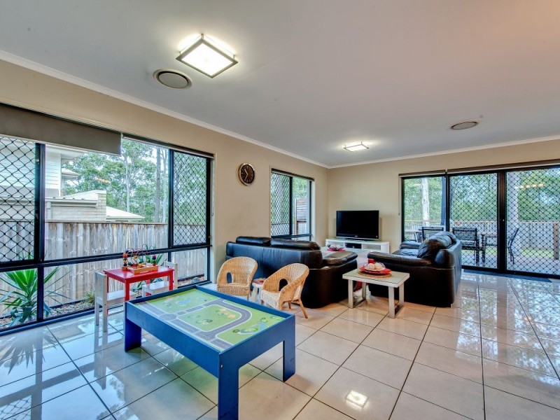 33 Gibbston, Doolandella QLD 4077