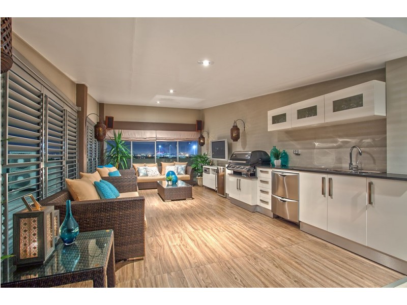 18/215 Wellington Road, East Brisbane QLD 4169