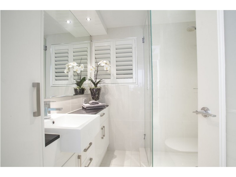 18/215 Wellington Road, East Brisbane QLD 4169
