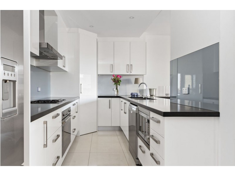 18/215 Wellington Road, East Brisbane QLD 4169