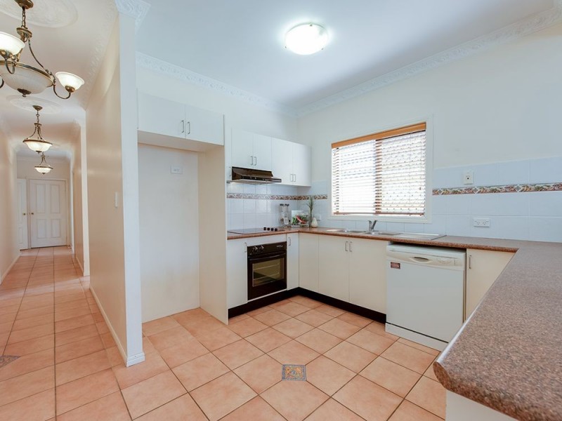 12 Belmore Crescent, Forest Lake QLD 4078