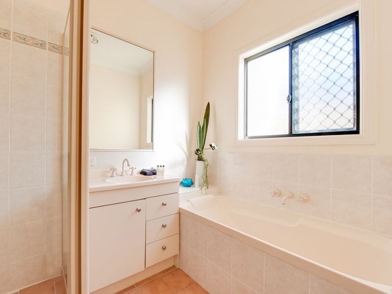 12 Belmore Crescent, Forest Lake QLD 4078