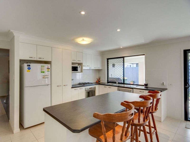 4 Norgay Court, Warner QLD 4500