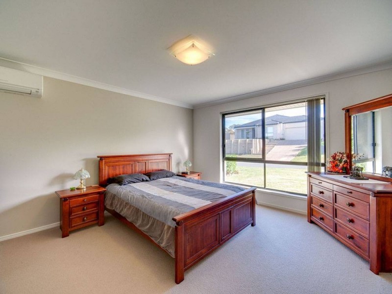 4 Norgay Court, Warner QLD 4500
