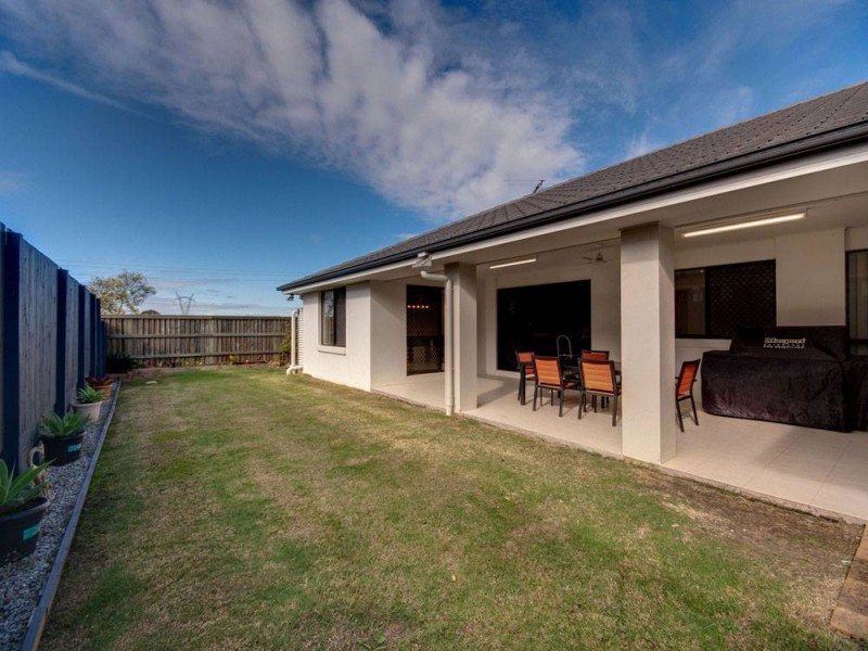 4 Norgay Court, Warner QLD 4500