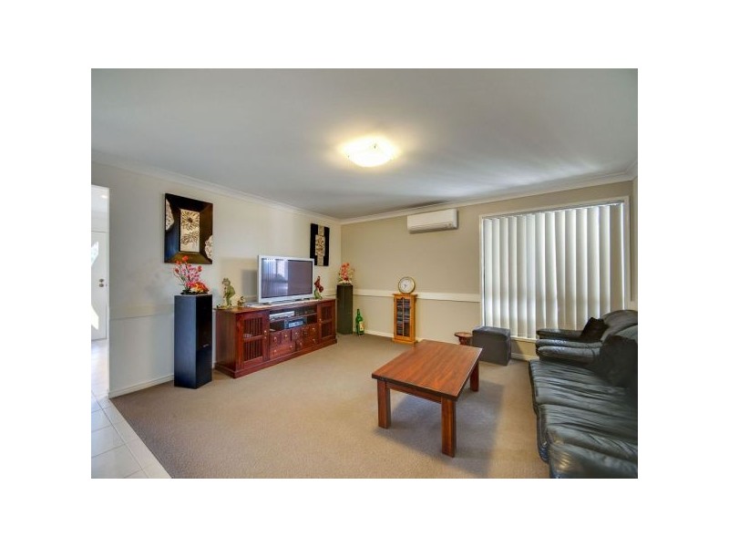 4 Norgay Court, Warner QLD 4500