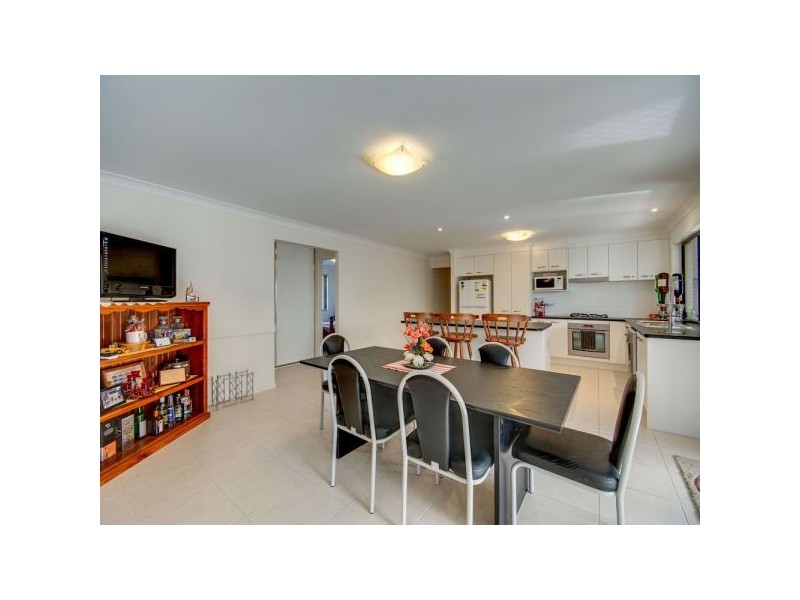 4 Norgay Court, Warner QLD 4500