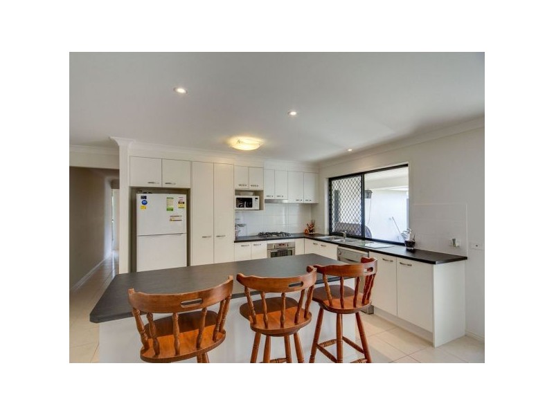 4 Norgay Court, Warner QLD 4500