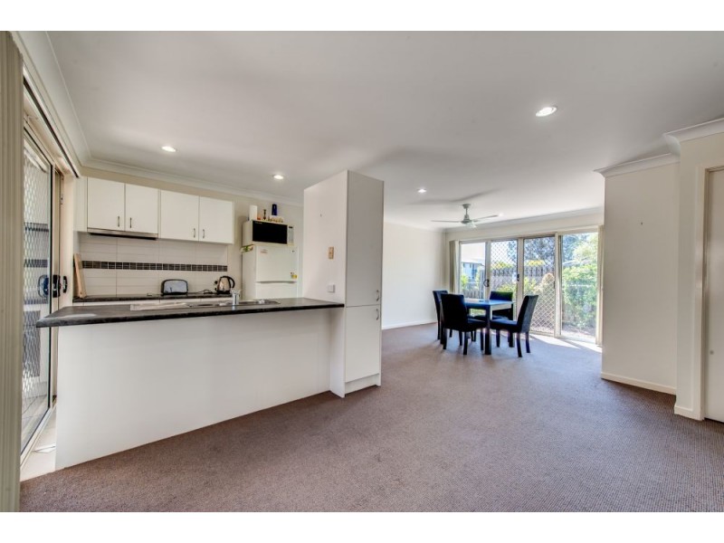 42/8 Rosegum Place, Redbank Plains QLD 4301