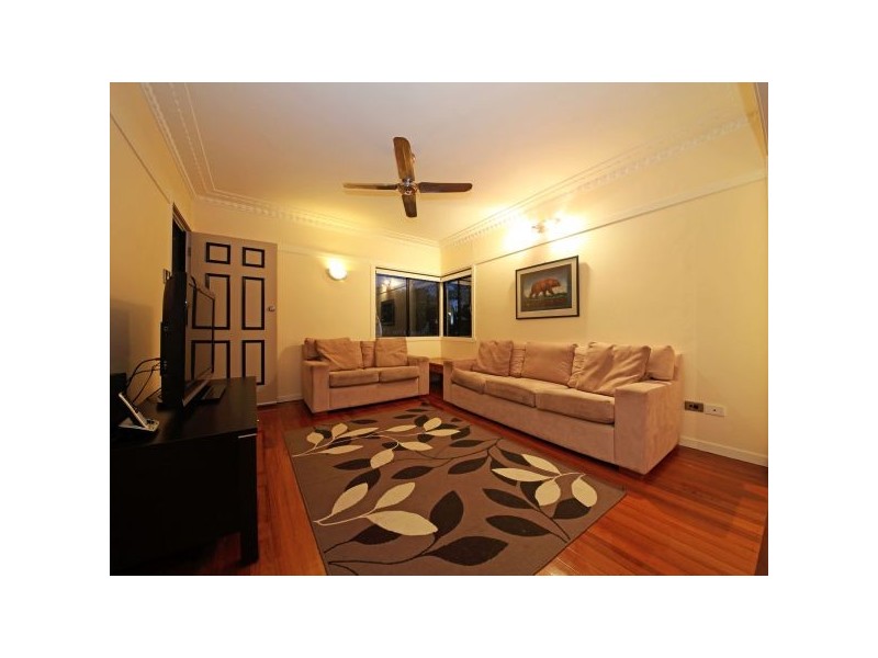 9 Creton Street, Brighton QLD 4017