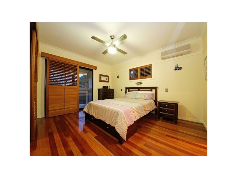 9 Creton Street, Brighton QLD 4017