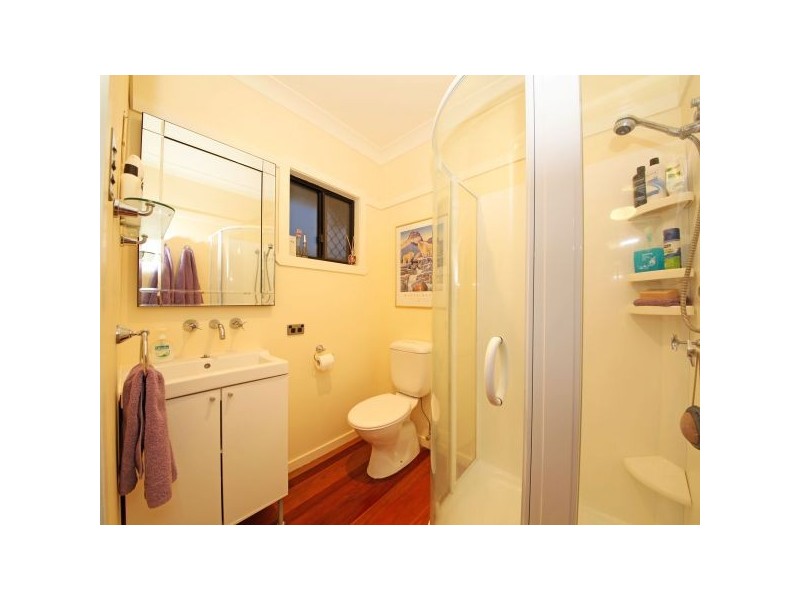 9 Creton Street, Brighton QLD 4017