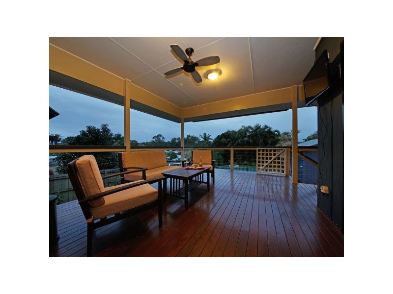 9 Creton Street, Brighton QLD 4017