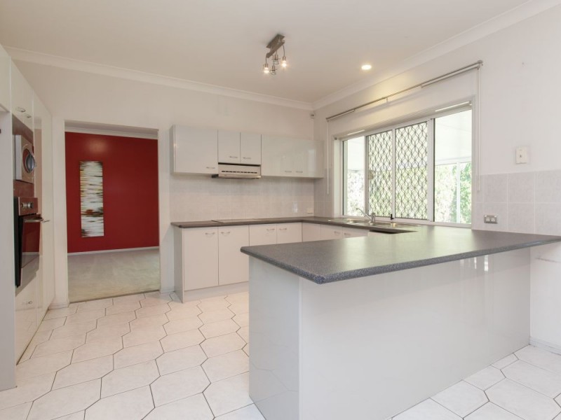 16 Boudin Place, Forest Lake QLD 4078