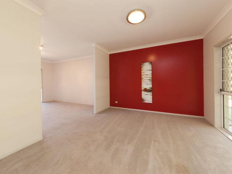 16 Boudin Place, Forest Lake QLD 4078