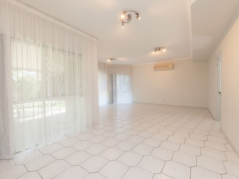 16 Boudin Place, Forest Lake QLD 4078