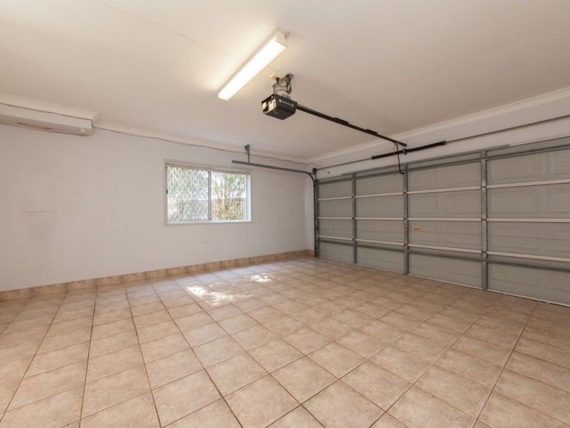 16 Boudin Place, Forest Lake QLD 4078