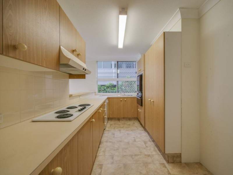 1/40 Marine Parade, Miami QLD 4220