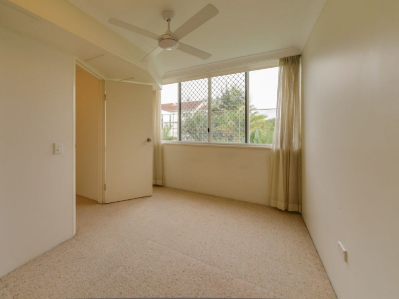 1/40 Marine Parade, Miami QLD 4220