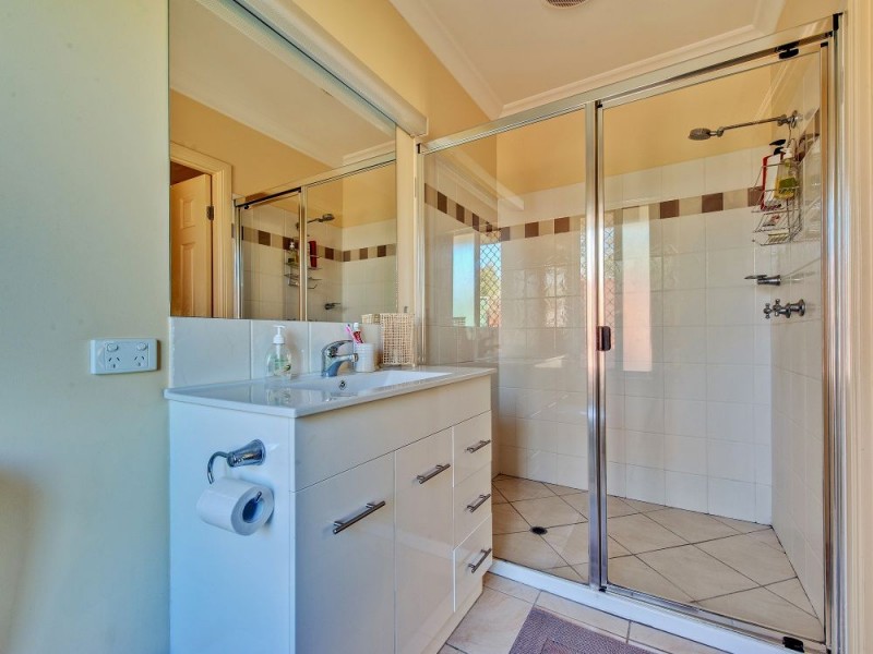 18 Tuckeroo Place, Sunnybank Hills QLD 4109