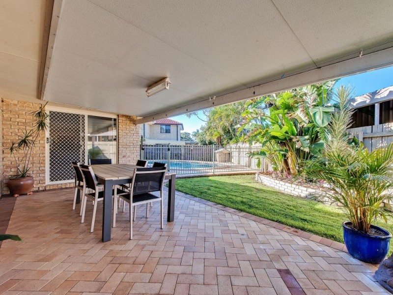 18 Tuckeroo Place, Sunnybank Hills QLD 4109