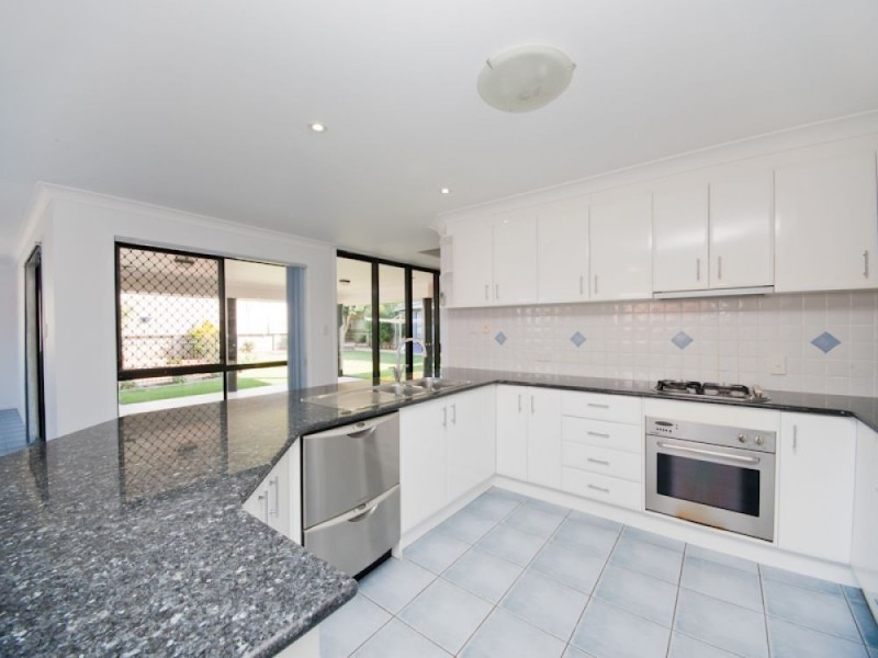 9 Sefton Court, North Lakes QLD 4509